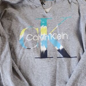 Cropped Calvin Klein Heather Gray Top with Blue Trim